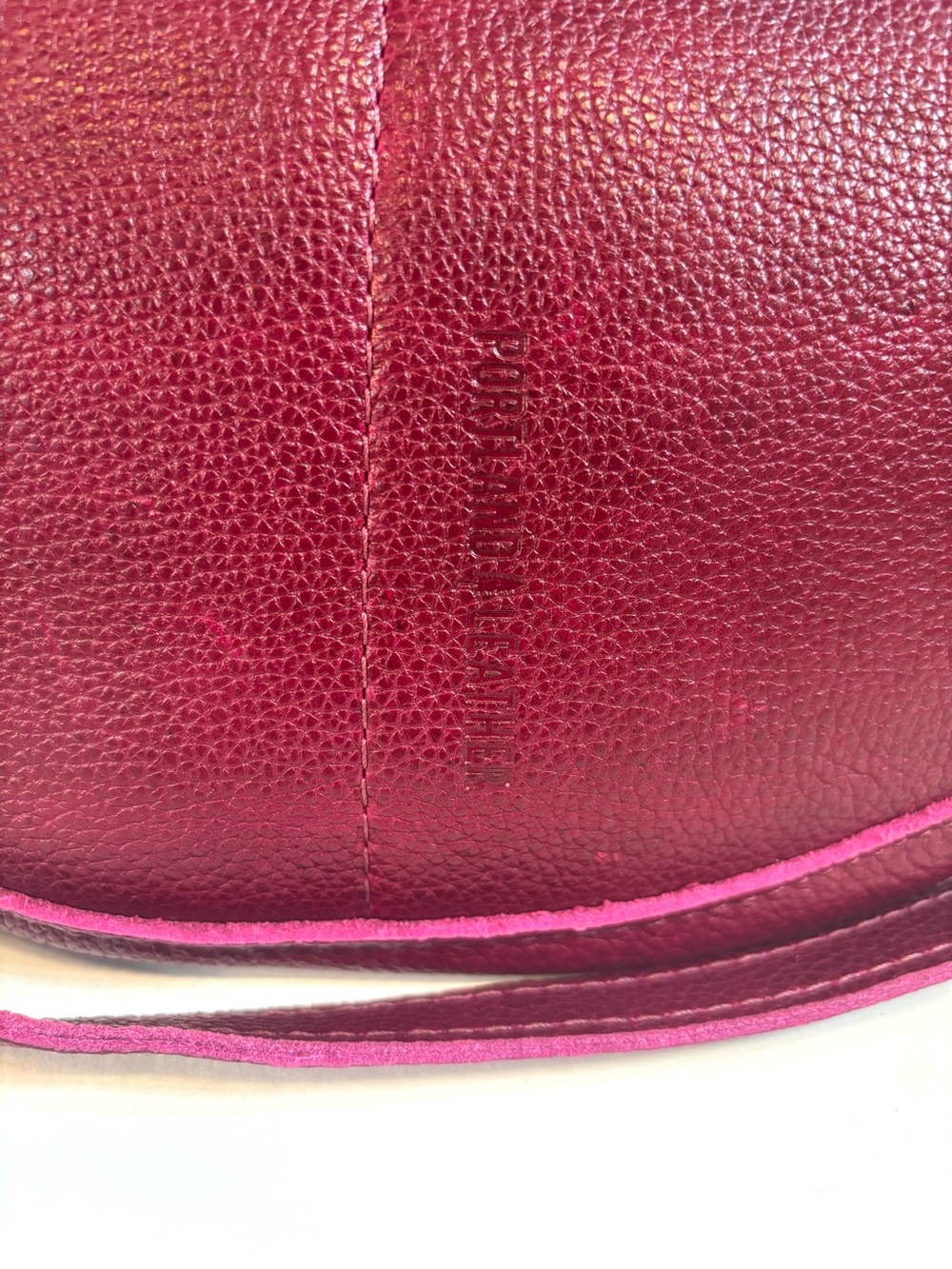 RARE! Portland Leather Koala sling bag in color Orchid - Picture 6 of 11